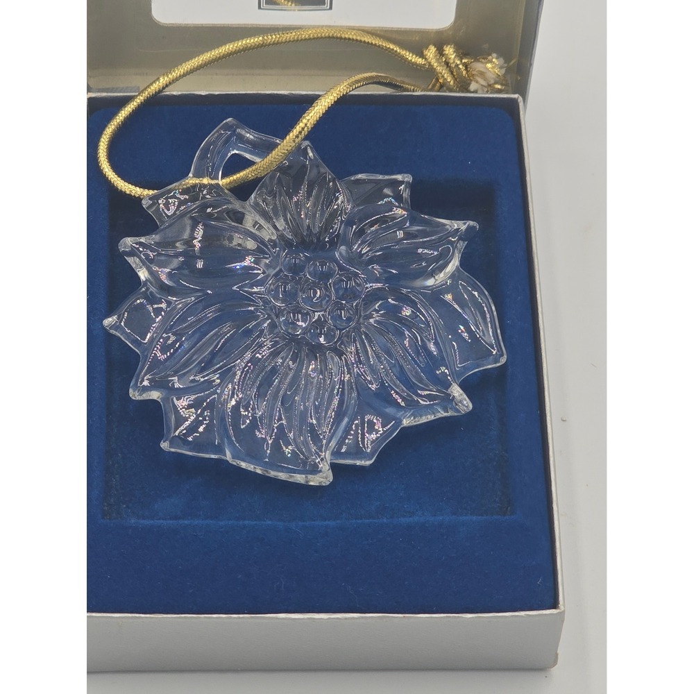 Mikasa Joyous Collection Crystal Poinsettia Ornament SN092/567 New In Box